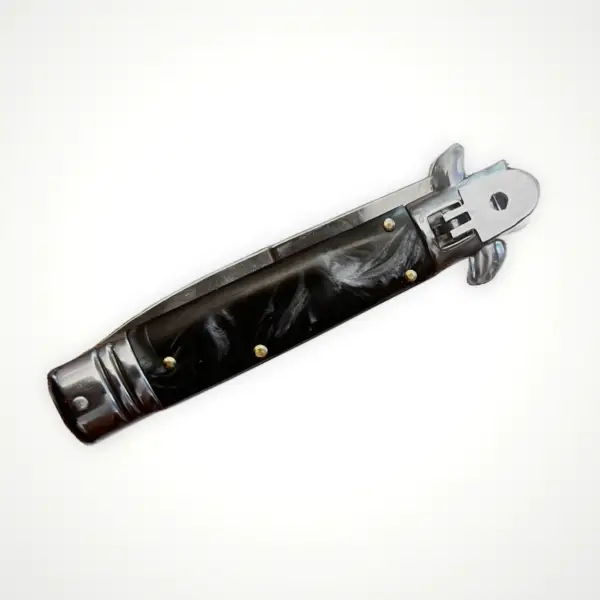 Lever Lock Switchblade